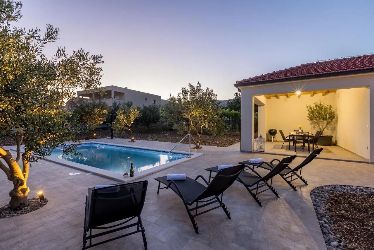Villa Mamma Mia Каштела
