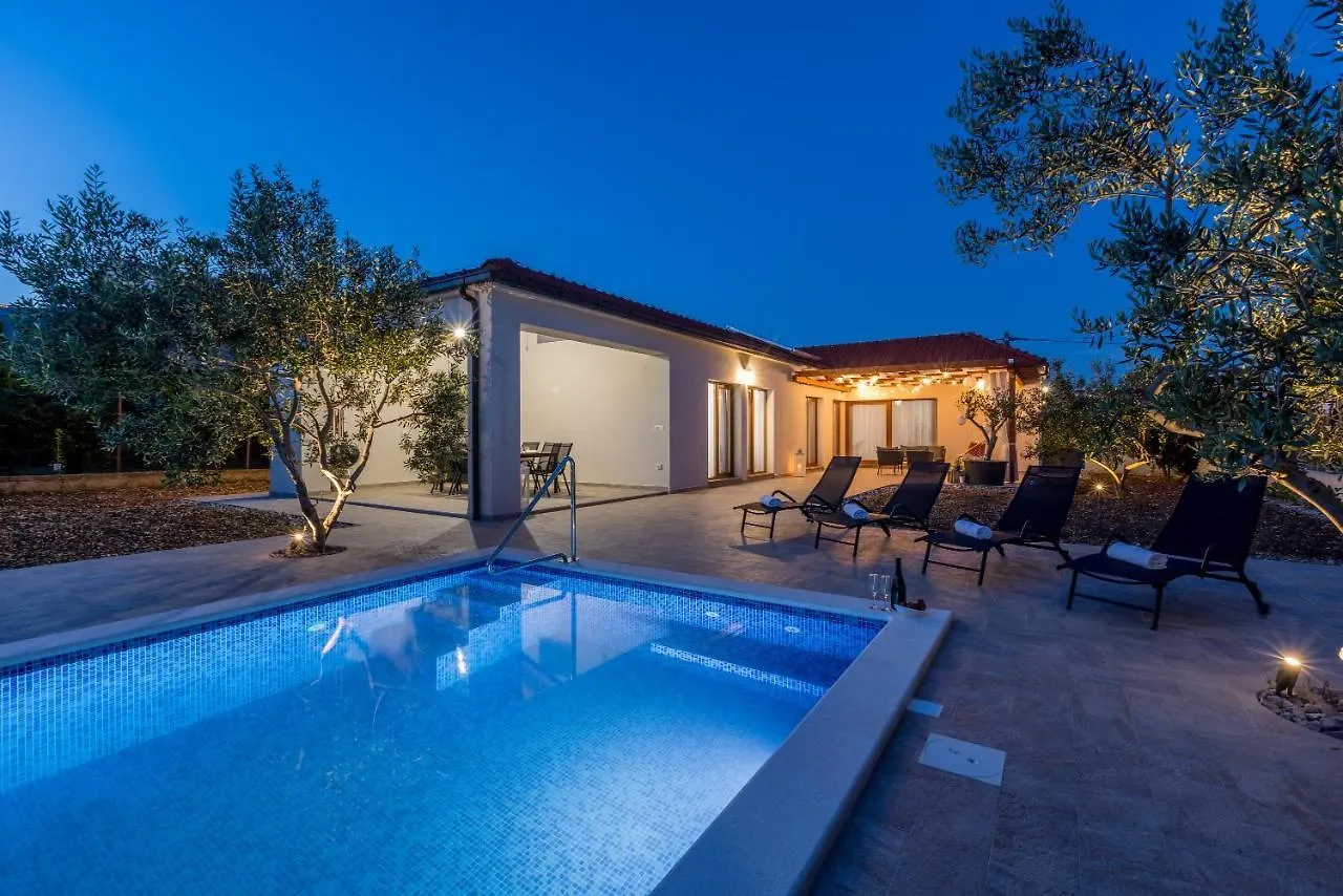 Villa Mamma Mia Kastela