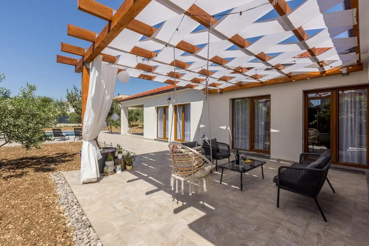 Villa Mamma Mia Kastela 0*,  Croatia