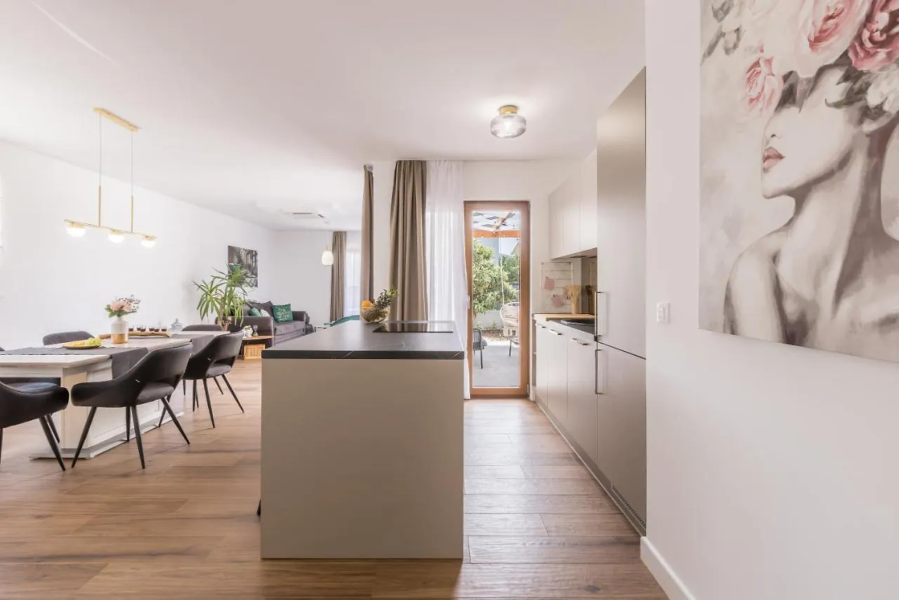 Villa Mamma Mia Kastela