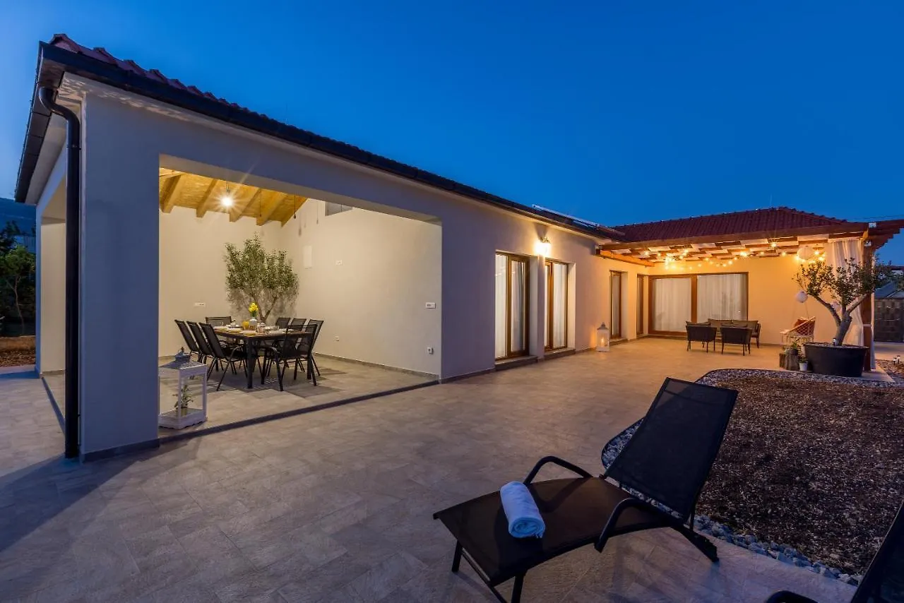 Villa Mamma Mia Kastela